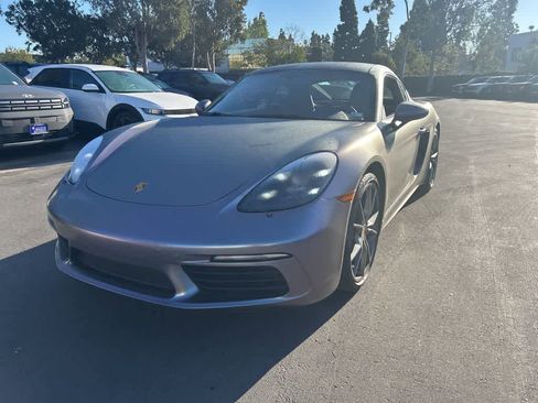 Used 2021 Porsche 718 Cayman image 5