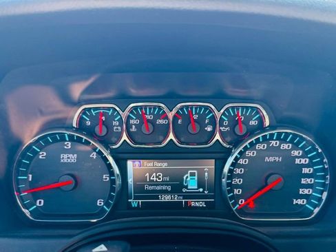 Used 2019 Chevrolet Suburban LT image 21