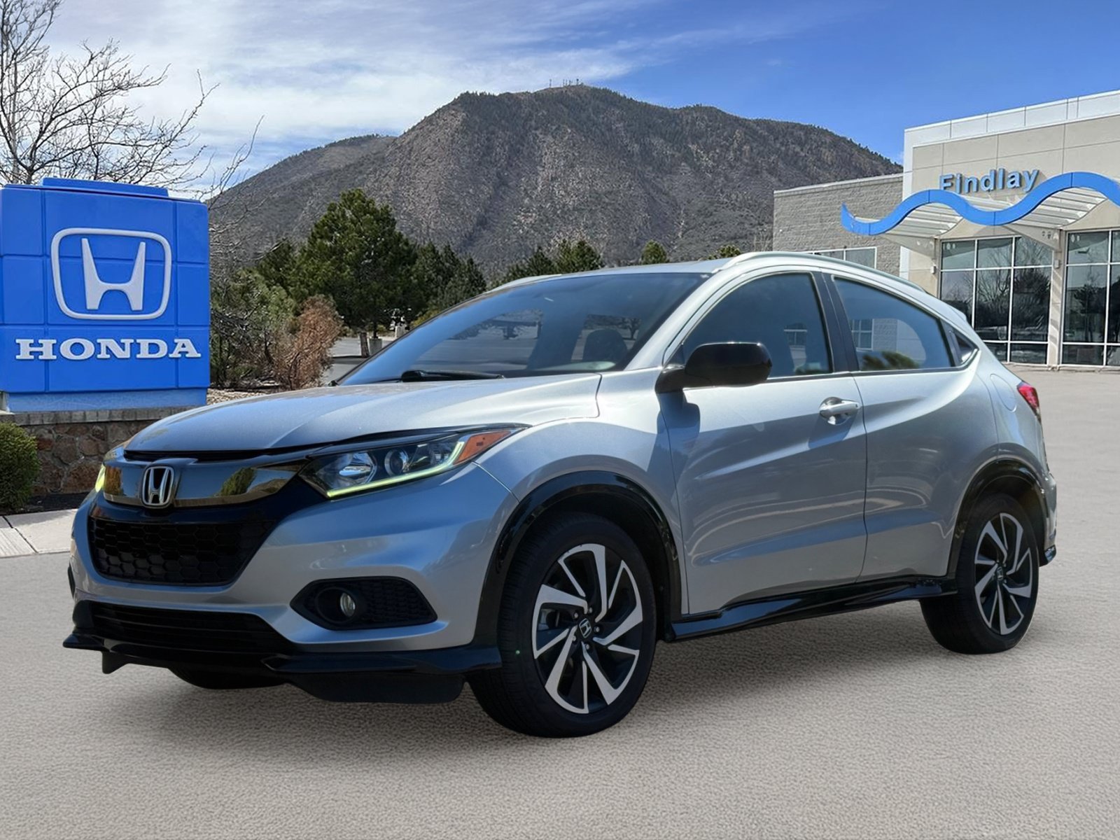 Used 2019 Honda HR-V Sport image 2