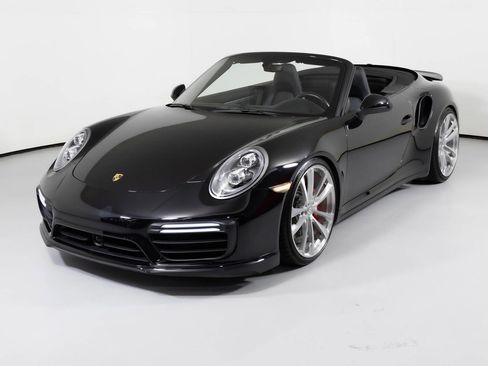 Used 2019 Porsche 911 Turbo image 19