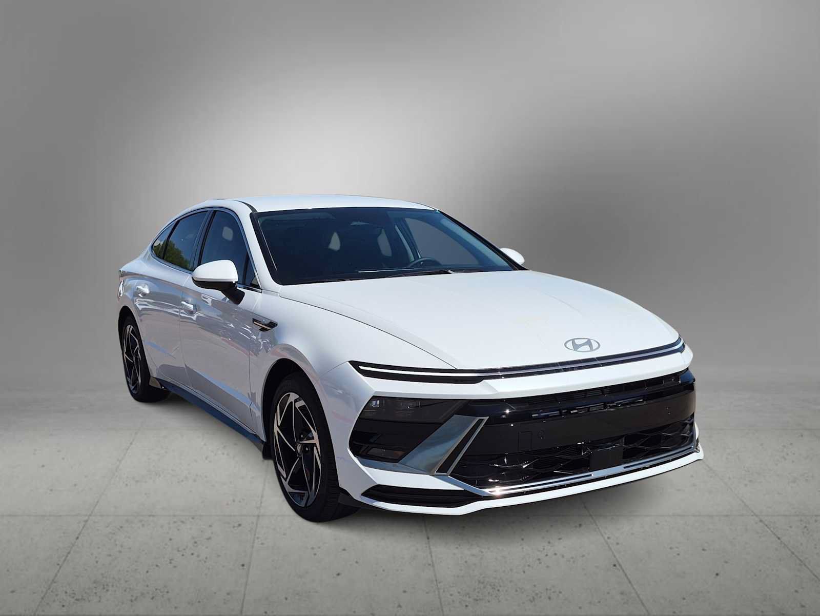 New 2026 Hyundai Sonata SEL FWD image 2