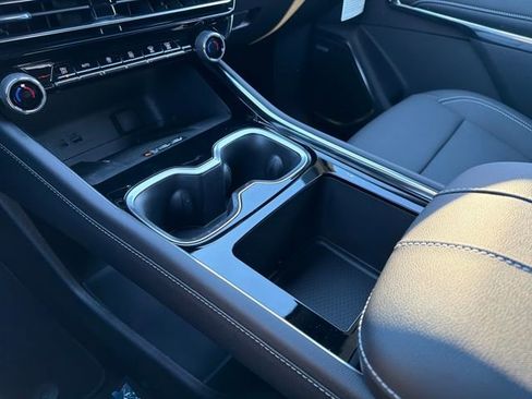 New 2026 Chevrolet Traverse LT w/ Enhanced Driving Package image 33