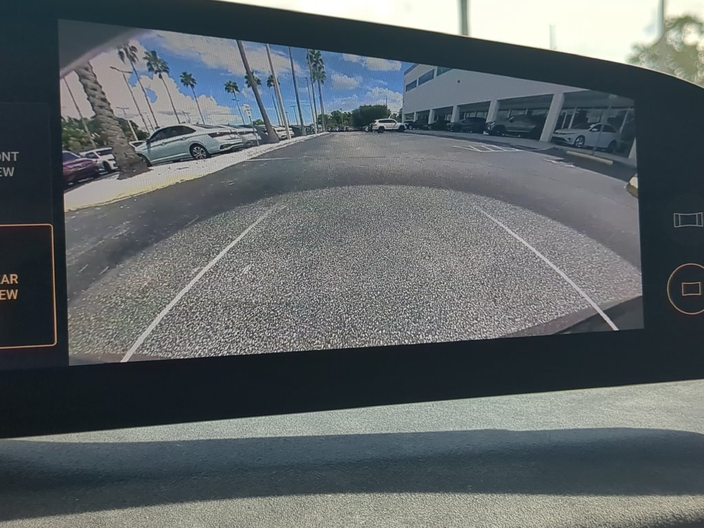 Used 2022 Lucid Air Grand Touring AWD/4WD image 23