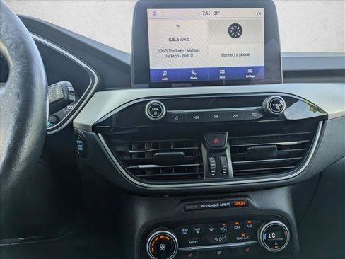 Used 2020 Ford Escape SEL FWD image 13