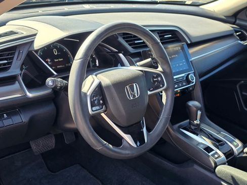 Used 2019 Honda Civic EX image 12