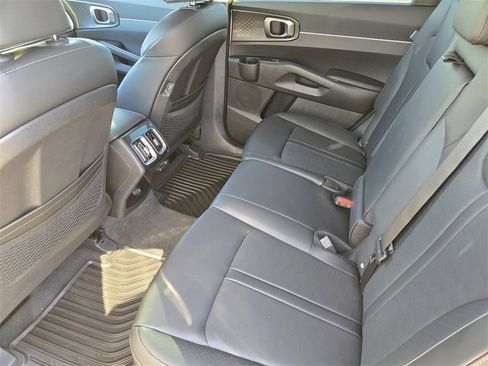 New 2026 Kia Sorento S w/ S Panoramic Sunroof Package FWD image 22