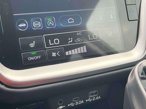 Used 2025 Subaru Outback Premium w/ Popular Package #1A image 21