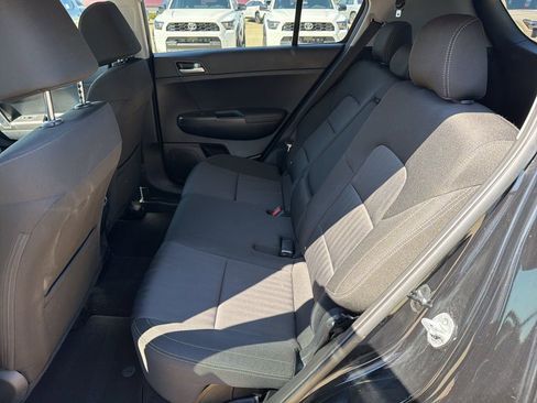Used 2020 Kia Sportage LX image 22