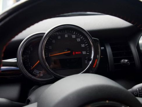 Used 2019 MINI Cooper S FWD image 10