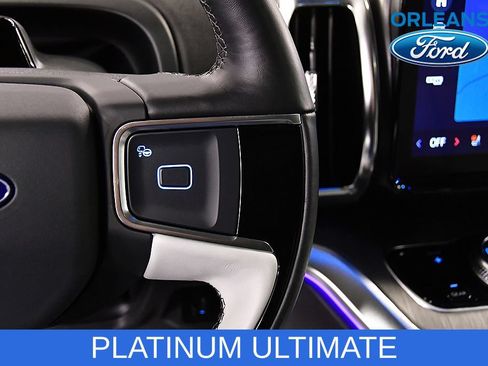 Used 2025 Ford Expedition Platinum w/ Platinum Ultimate Package AWD/4WD image 21