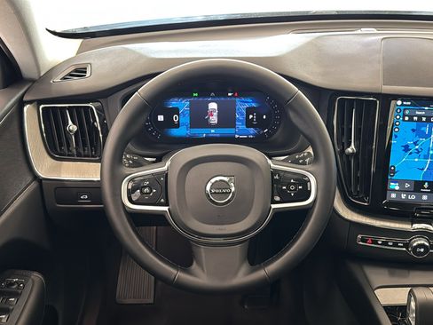 Used 2025 Volvo XC60 B5 Plus AWD/4WD image 12