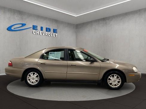Used 2005 Mercury Sable GS image 2