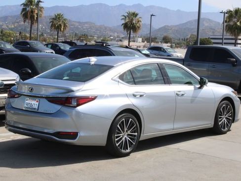Certified 2025 Lexus ES 300h w/ Premium Package FWD image 21