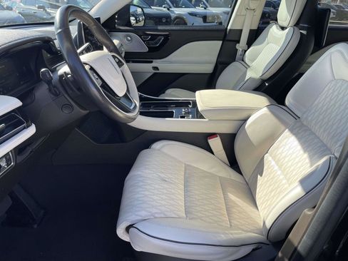 Used 2023 Lincoln Aviator Black Label w/ Dynamic Handling Package image 11
