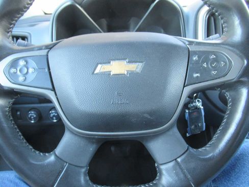 Used 2018 Chevrolet Colorado Z71 image 25