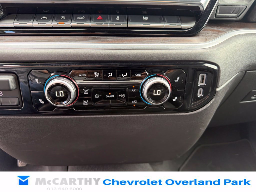 Used 2025 GMC Sierra 1500 SLT AWD/4WD image 33