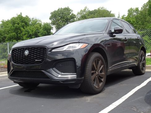 New 2025 Jaguar F-PACE R-Dynamic S AWD/4WD image 1