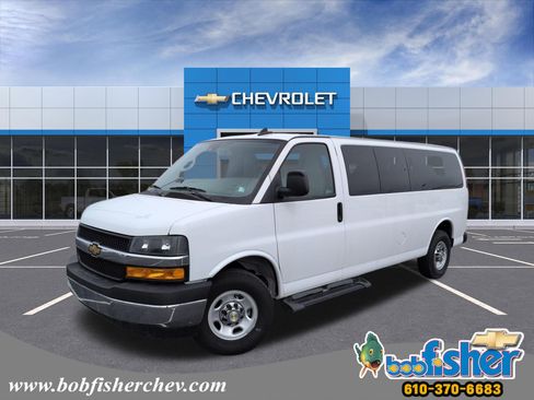 New 2024 Chevrolet Express 3500 Extended RWD image 1