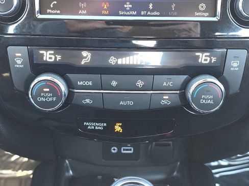 Used 2022 Nissan Rogue Sport SV image 19