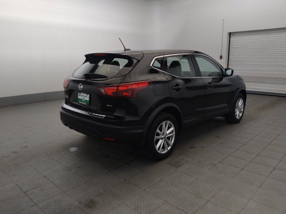 Used 2019 Nissan Rogue Sport S w/ Appearance Package AWD/4WD image 9