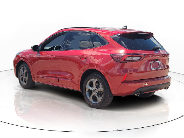 Used 2023 Ford Escape ST-Line w/ Tech Pack #1 FWD image 7