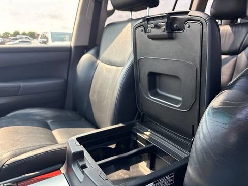 Used 2011 Lexus LX 570 4WD image 24