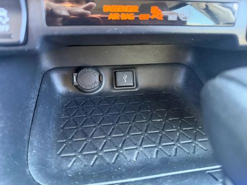 Used 2020 Toyota RAV4 LE w/ All Weather Liner Package AWD/4WD image 20