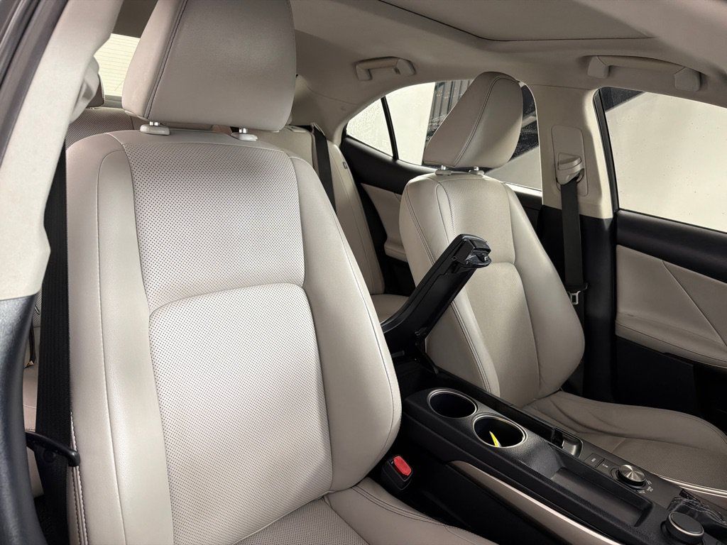 Used 2015 Lexus IS 250 AWD w/ Premium Package image 22