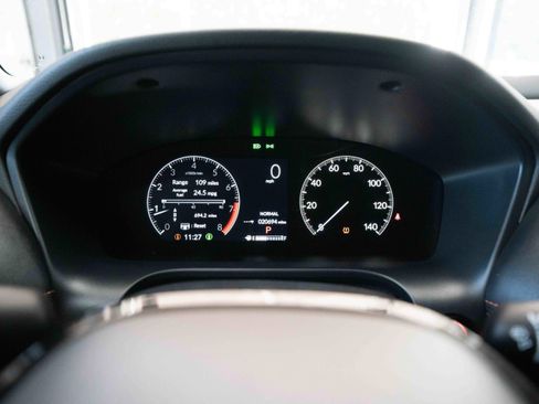 Used 2025 Honda HR-V Sport image 16