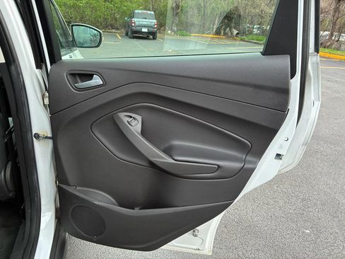 Used 2015 Ford C-MAX SE image 19