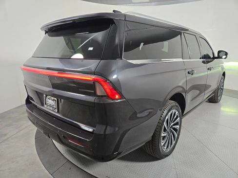 New 2026 Lincoln Navigator L Black Label image 4