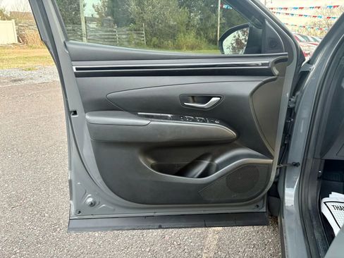 Used 2022 Hyundai Santa Cruz SEL image 11