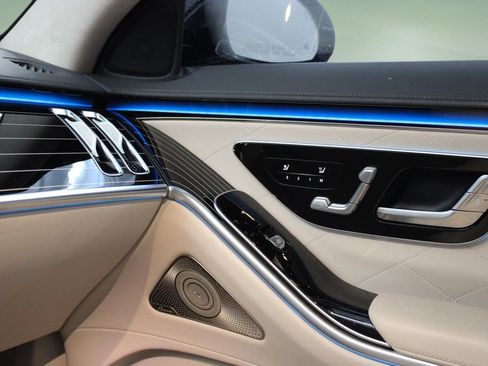 Used 2022 Mercedes-Benz S 580 4MATIC Sedan image 36