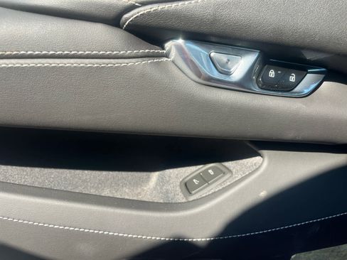 New 2026 Chevrolet Corvette Stingray Coupe w/ 1LT image 37