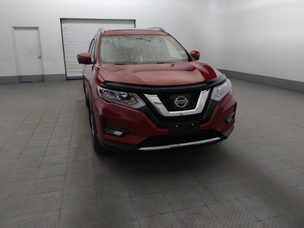 Used 2017 Nissan Rogue SV w/ Sun & Sound Touring Package AWD/4WD image 14