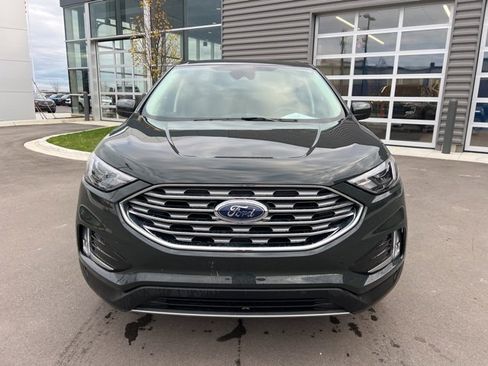 Used 2022 Ford Edge SEL w/ Convenience Package image 2