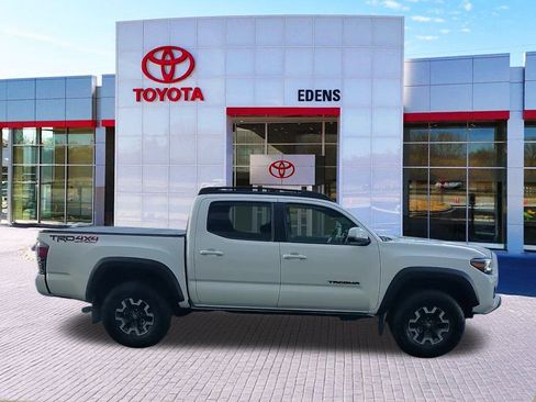 Certified 2023 Toyota Tacoma TRD Off-Road image 2