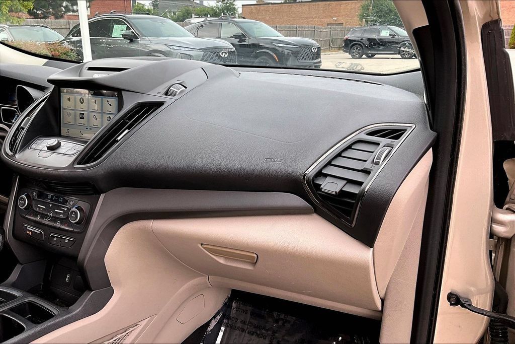 Used 2018 Ford Escape SEL AWD/4WD image 26