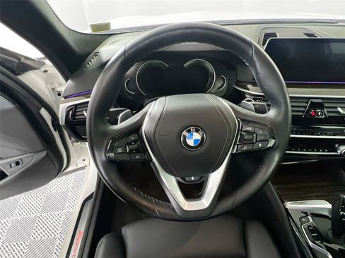 Used 2019 BMW 530i xDrive w/ Convenience Package AWD/4WD image 10
