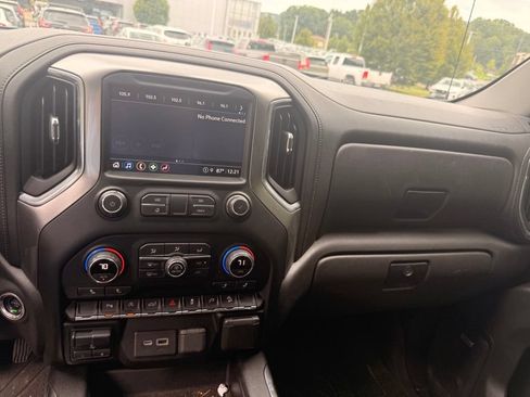 Used 2021 Chevrolet Silverado 1500 LT Trail Boss w/ Convenience Package II AWD/4WD image 13