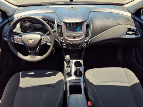 Used 2018 Chevrolet Cruze LT FWD image 26
