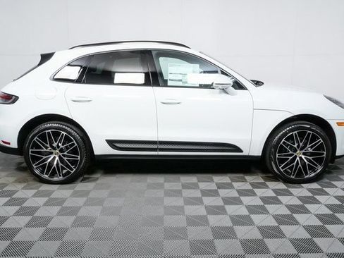 Certified 2026 Porsche Macan AWD/4WD image 27