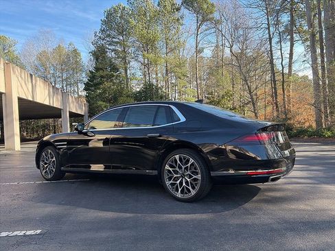 Used 2023 Genesis G90 3.5T image 4