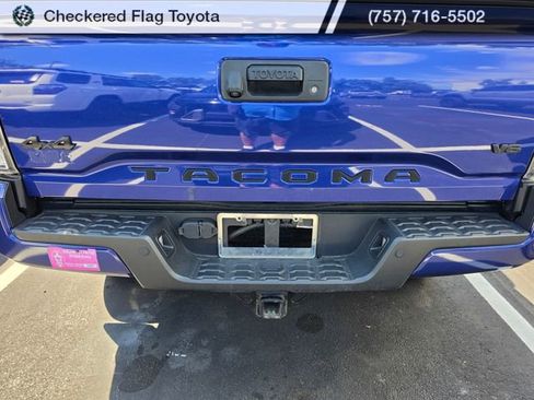 Used 2023 Toyota Tacoma Limited w/ Black Out Package (TMS) AWD/4WD image 8