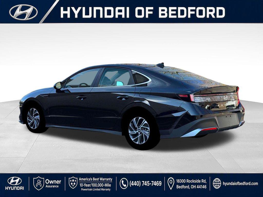 New 2026 Hyundai Sonata Blue FWD image 4