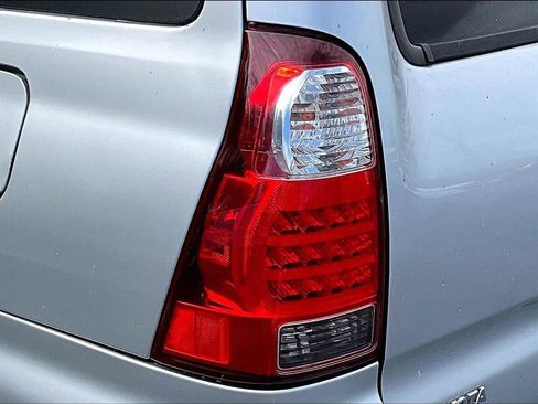 Used 2007 Toyota 4Runner SR5 image 23