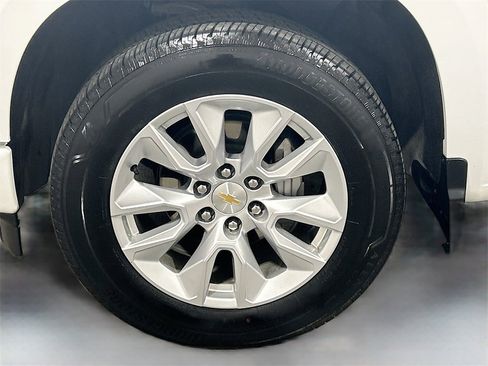 Used 2025 Chevrolet Silverado 1500 Custom image 27