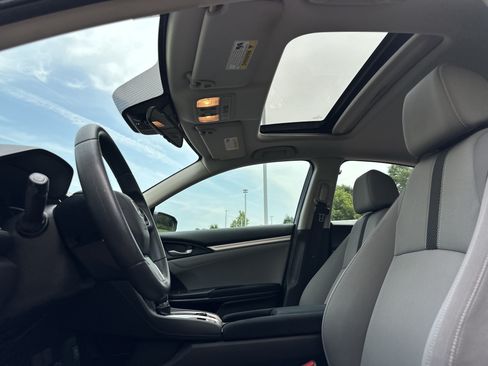 Used 2018 Honda Civic EX image 30