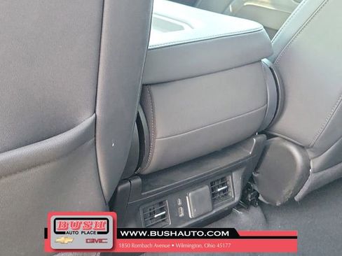 Used 2025 GMC Sierra 1500 SLT AWD/4WD image 11
