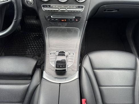 Used 2019 Mercedes-Benz GLC 300 4MATIC Coupe image 19
